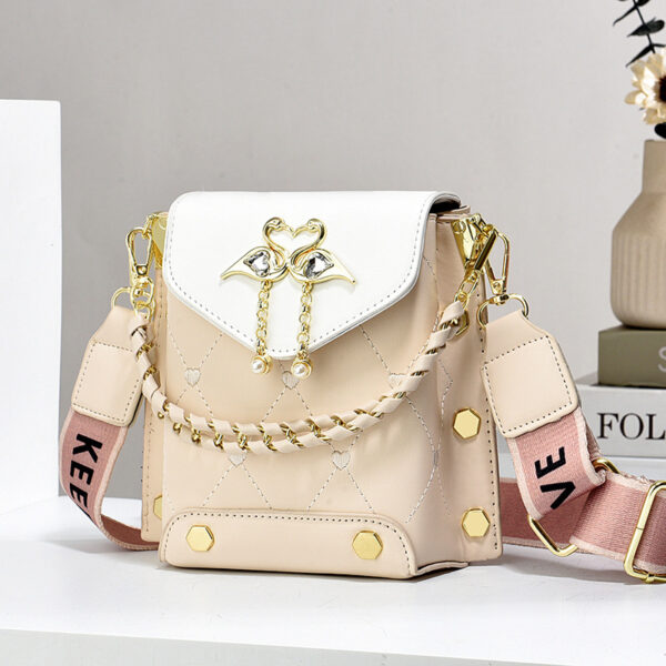 New Stylish Good Texture Shoulder Bag All-matching Western Style Pearl Chain Small Bag - Image 9