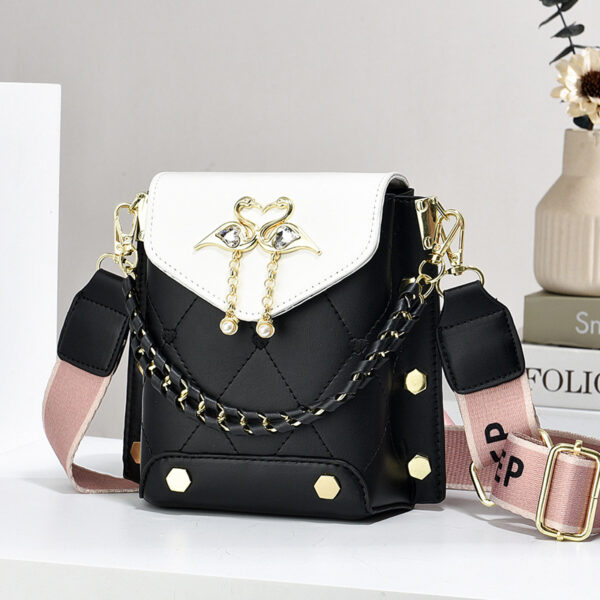 New Stylish Good Texture Shoulder Bag All-matching Western Style Pearl Chain Small Bag - Image 7