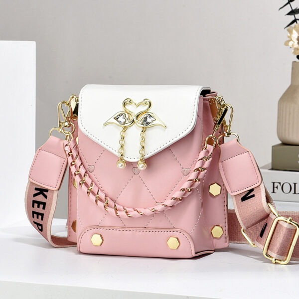 New Stylish Good Texture Shoulder Bag All-matching Western Style Pearl Chain Small Bag - Image 2